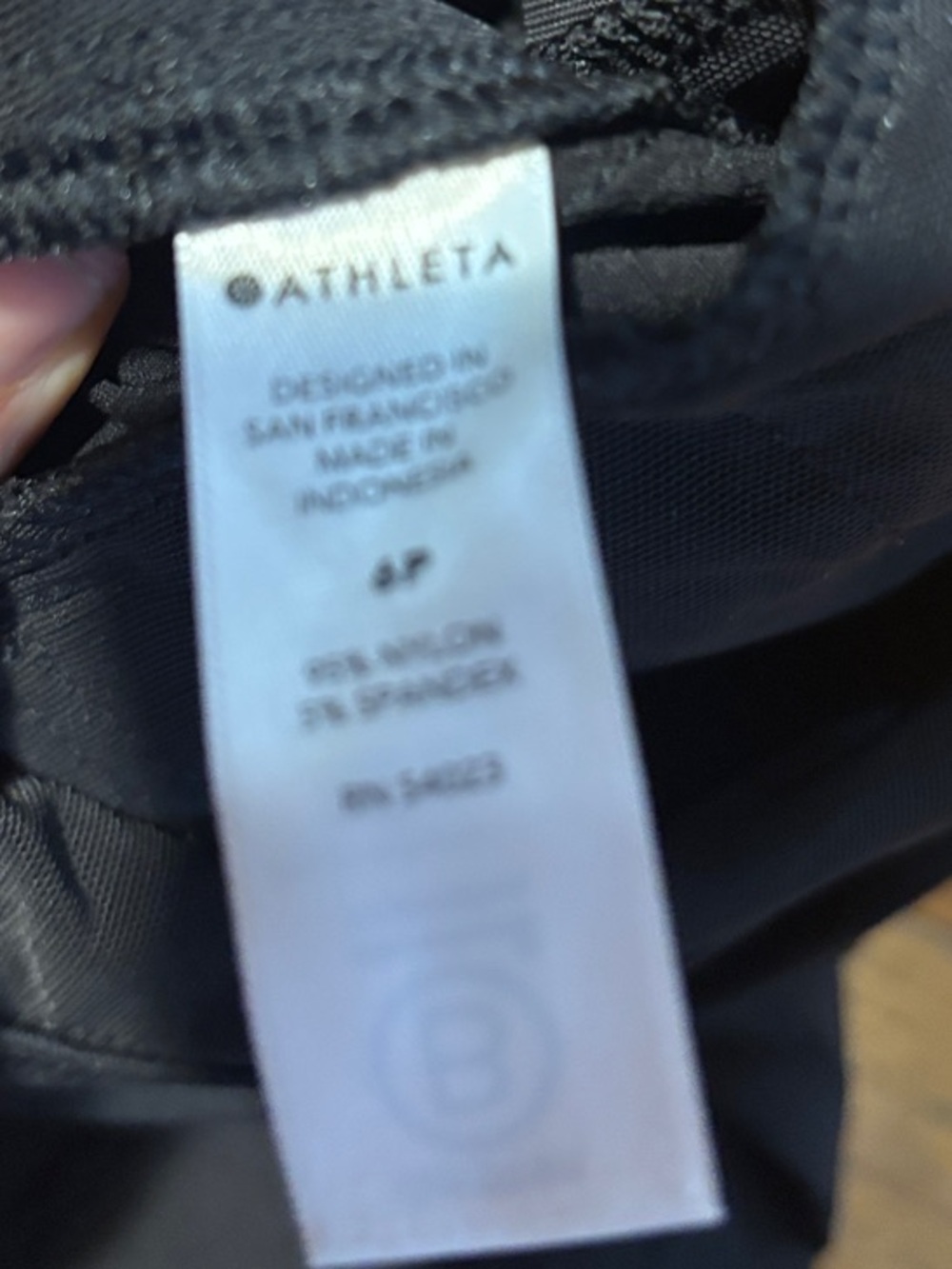 Athleta Black Women's tech Pants with Cargo Pocket - Picture 9 of 9